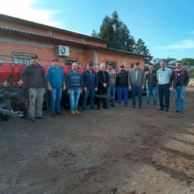 Presidente da Câmara participa da entrega de novos equipamentos às Associações de Patrulhas Agrícolas