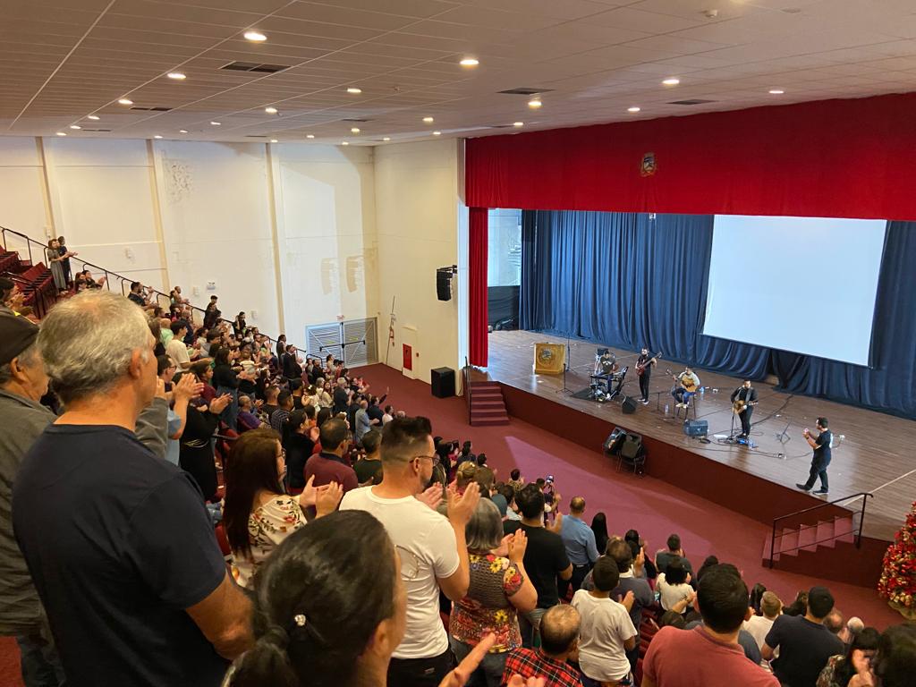 Vereadores participam do show com a Banda Louvor Aliança